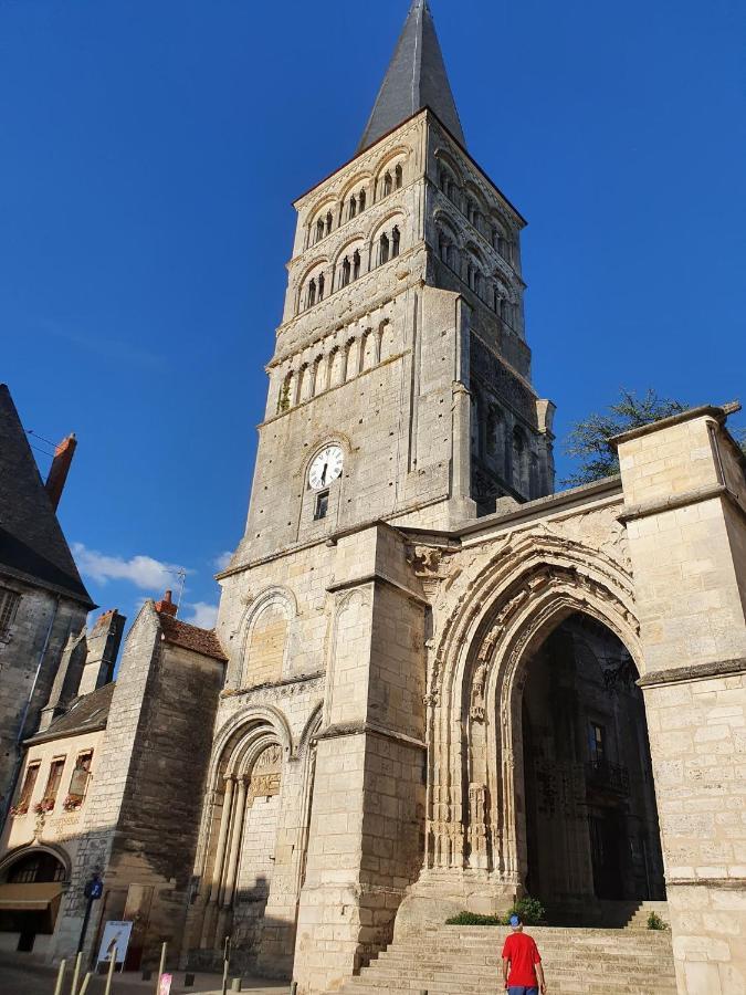 Logis Cote Cour Holiday home Varennes-les-Narcy